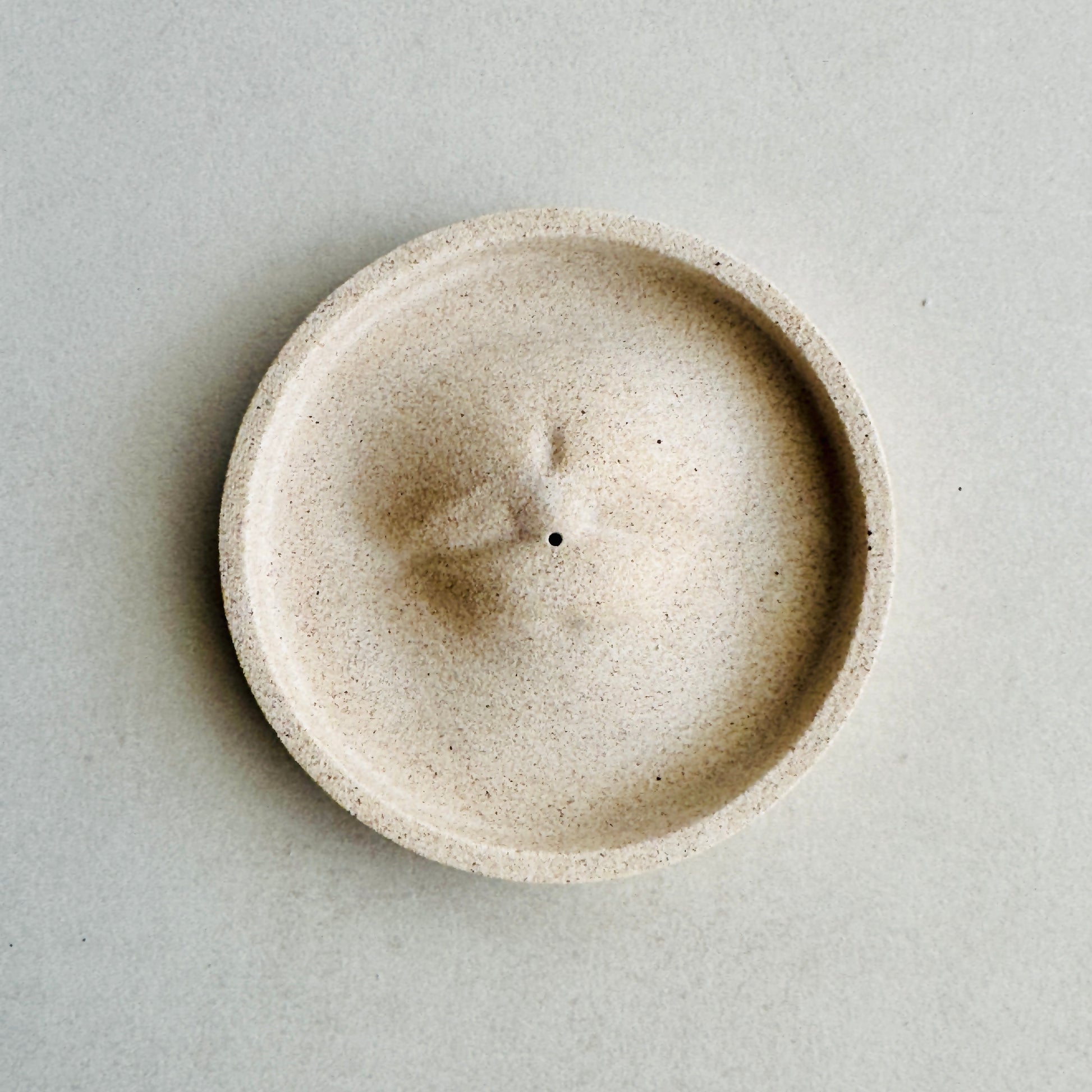 Lip-Shaped Incense Stick Holder / Stone Finish