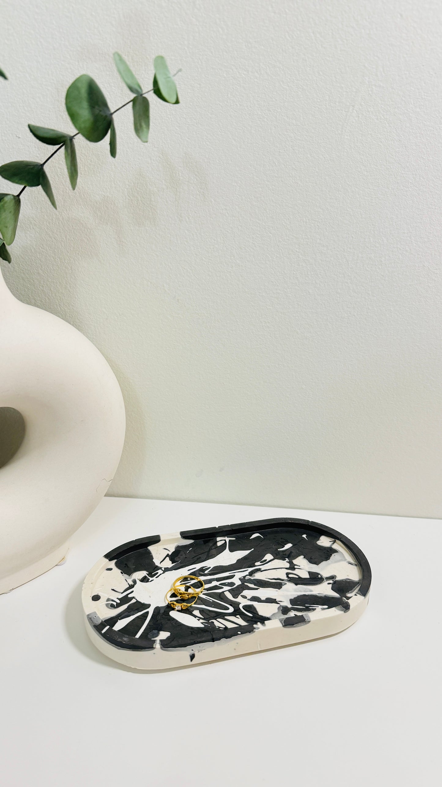 Handmade Splash Oval Black on White Trinket Tray