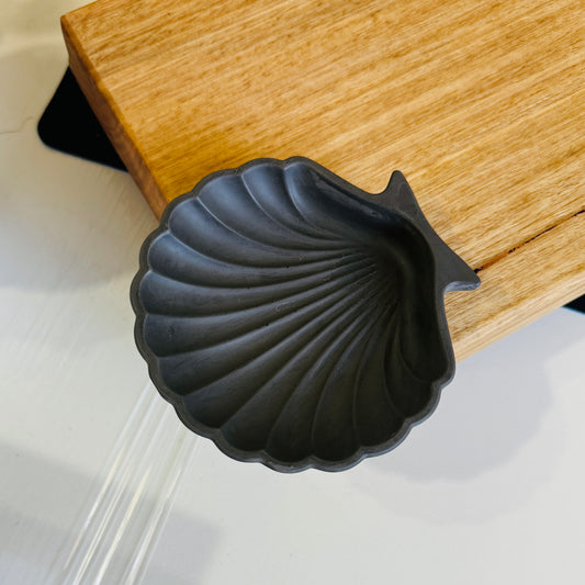 Handmade Minimal Seashell Statement Trinket Tray / Ring Dish | D3