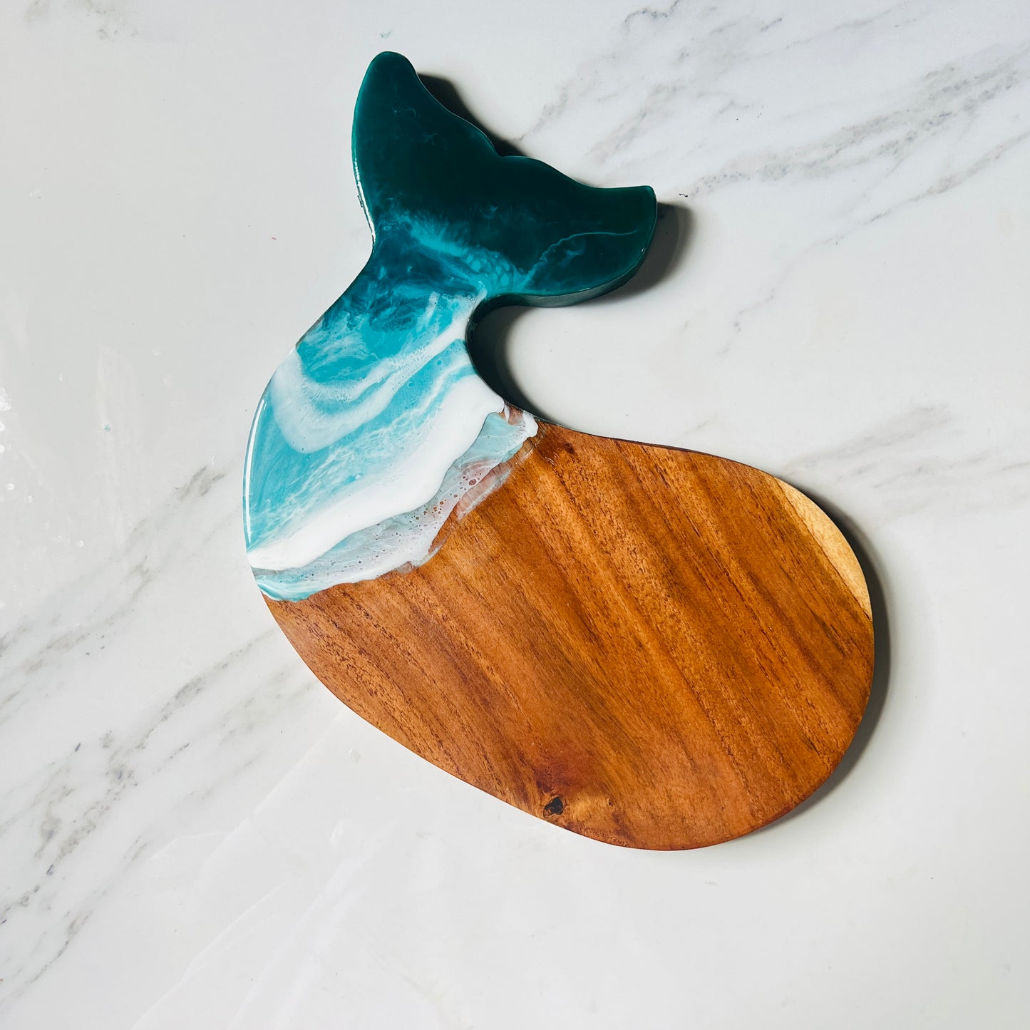 Ocean Resin Whale Tail Cheese Board